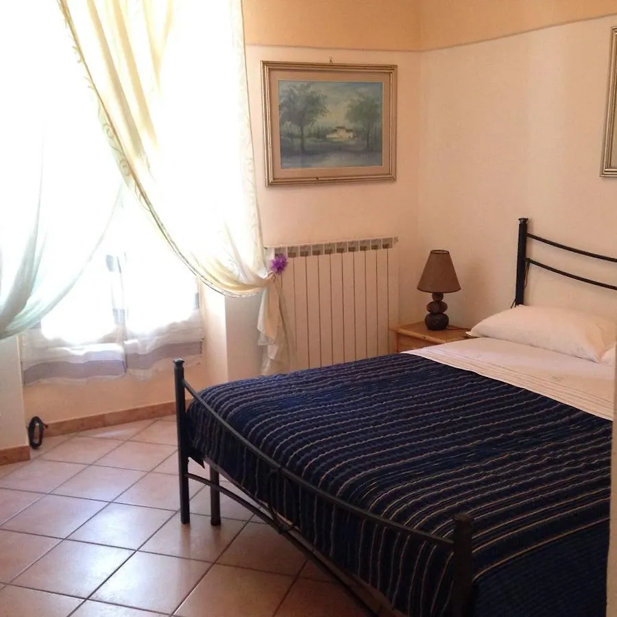Bed and Breakfast La Torre Dolceacqua 0*,  Italien